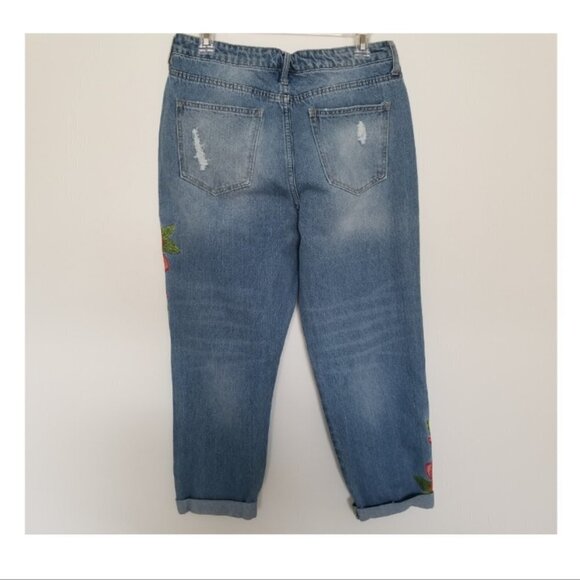 Cello High Rise Distress Jeans Boho Detail Size 9 - Picture 4 of 4